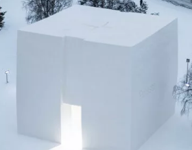 Polestar开设了完全由雪制成的独特陈列室