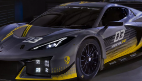 2024CorvetteZ06GT3.R作为雪佛兰首款完全兼容的GT3赛车首次亮相