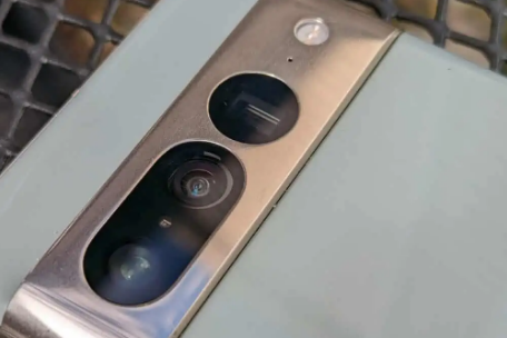 一些谷歌Pixel7Pro用户报告说他们的音量按钮脱落