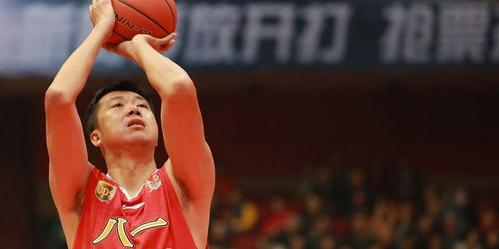 45岁后，NBA每月给王治郅7000多！姚明一万多，为何孙悦却没有？ 王治郅nba年薪