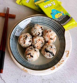 日式饭团的做法步骤，日式饭团的家常做法