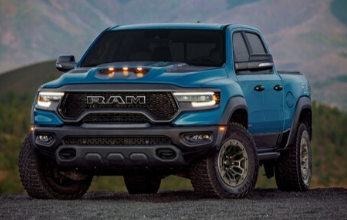 2024 Ram 1500 TRX 6.2L机械增压V8最终版致敬北美卡车世界顶级掠夺者的前所未有的表现