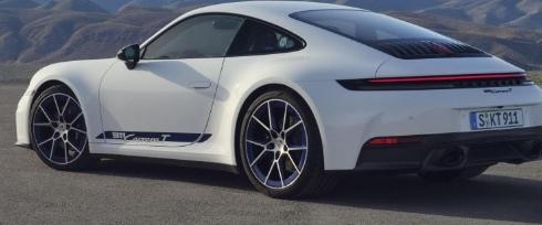 2025款保时捷911 Carrera T亮相手动轿跑车和敞篷车定价